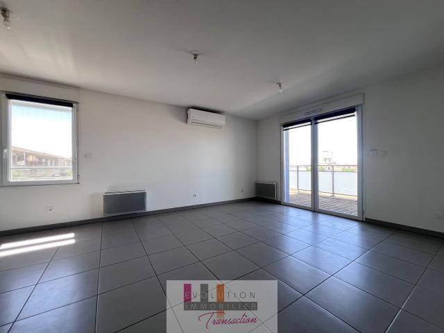 Appartement T3 avec bacon et ascenseur
