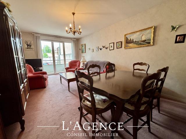Appartement T3 avec balcon et garage