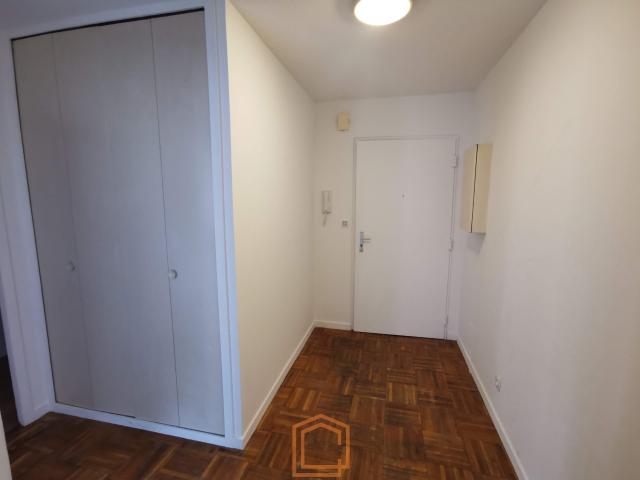 APPARTEMENT T3 AVEC BALCON ET GARAGE