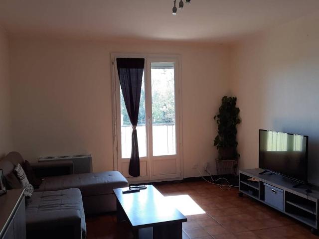 APPARTEMENT T3, avec balcon et garage, Annonay / limite Davézieux