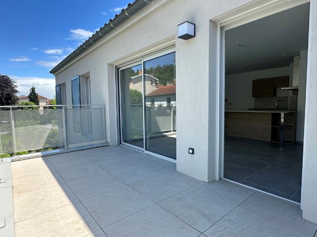 Appartement T3 avec balcon et garage double