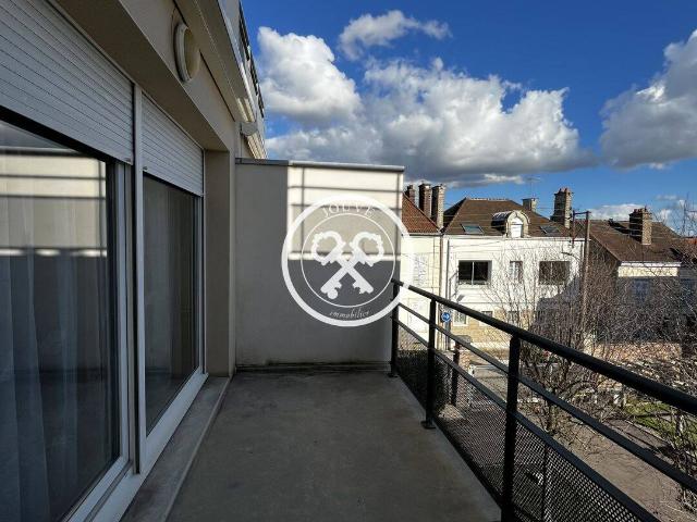 APPARTEMENT T3 AVEC BALCON ET GARAGE SAINTE SAVINE