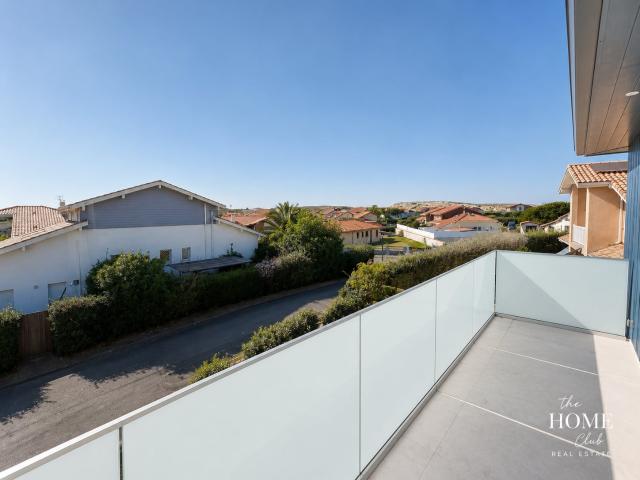 Appartement T3 Avec Balcon Proche De La Plage 74m² Capbreton