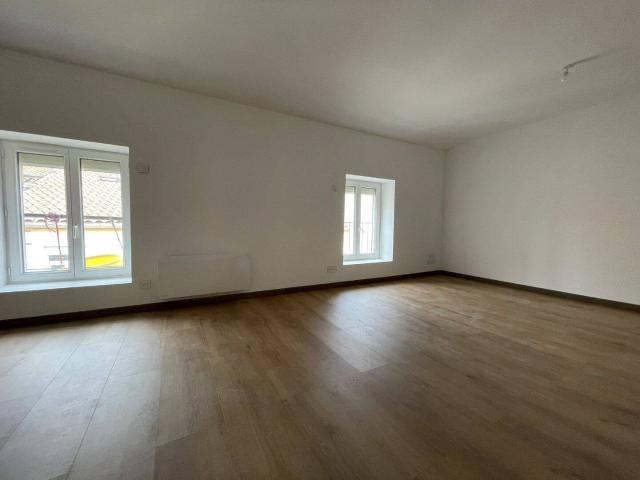 Appartement T3 avec box et garage
