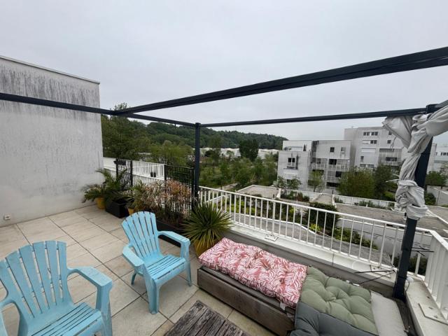 Appartement T3 avec grande terrasse et parking Floirac Inve