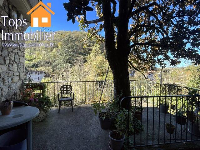 Appartement T3 avec jardin, garage et vue sur l'Aveyron 86m² Villefranche de Rouergue