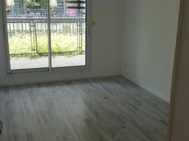 APPARTEMENT T3 AVEC PARKING ET CAVE