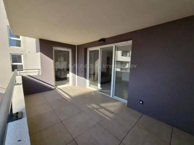 APPARTEMENT T3 AVEC PISCINE SALLE DE FITNESS