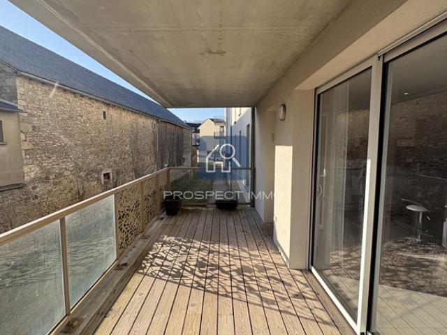 Appartement T3 avec terrasse et garage