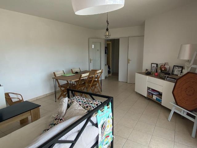Appartement T3 avec terrasse et garage