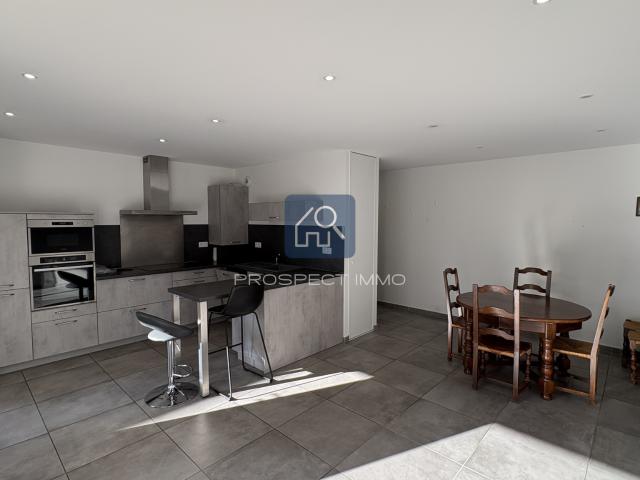 Appartement T3 avec terrasse et garage