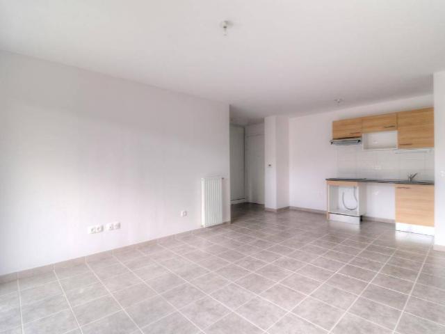 Appartement T3 avec terrasse et jardin