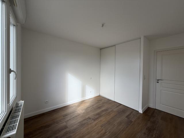 Appartement T3 avec terrasse et parking à FURIANI