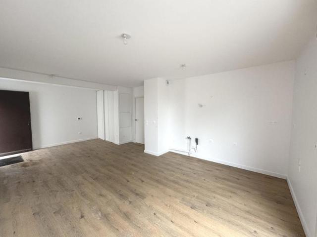 Appartement T3 avec Terrasse et Parking sans vis à vis