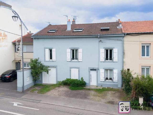 APPARTEMENT T3 AVEC USAGE PRIVATIF DE: PETIT JARDIN, STATIONNEM