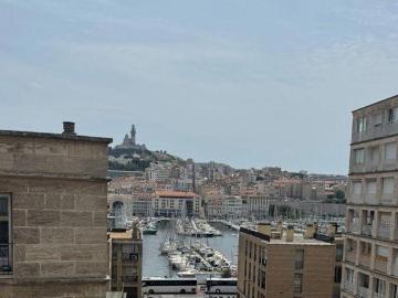 Appartement T3 avec vue imprenable sur le Vieux Port à Marseille