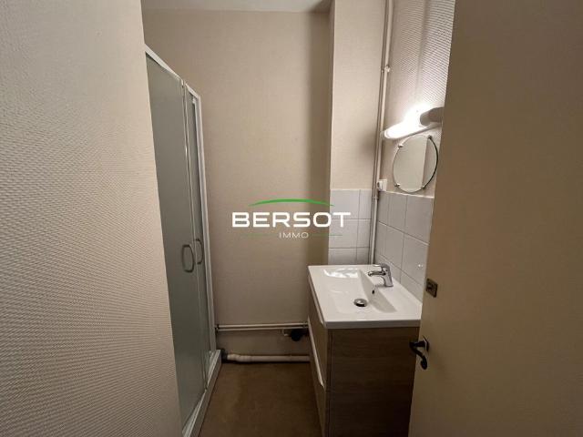 Appartement T3 avenue fontaine argent proche boucle Besançon