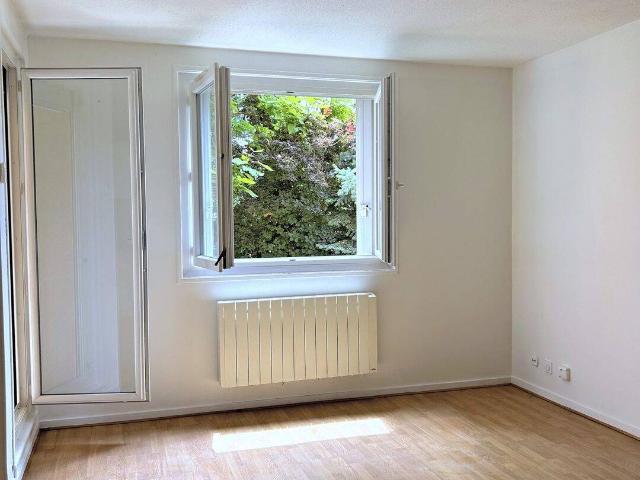 Appartement T3 Balcon, garage, cuisine équipée