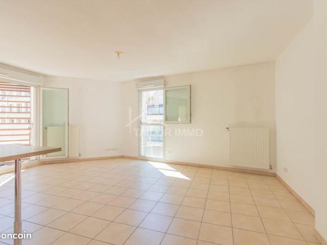 Appartement T3 Balcon & Garage