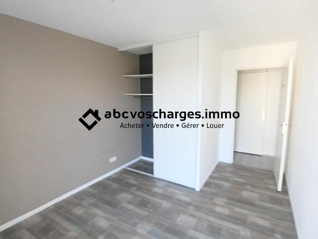 Appartement T3 Balcon et parking