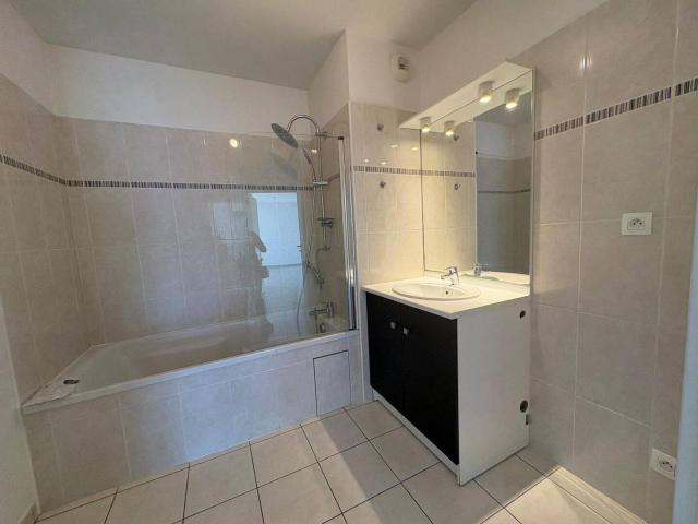 Appartement T3 balcon parking TOURS Verdun/Cher