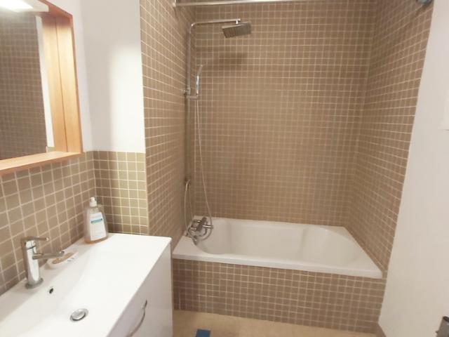 APPARTEMENT T3 BALCON TOUTES CHARGES COMPRISES