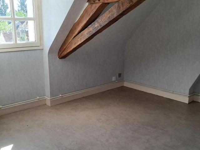 Appartement T3 BEAULIEU LES LOCHES