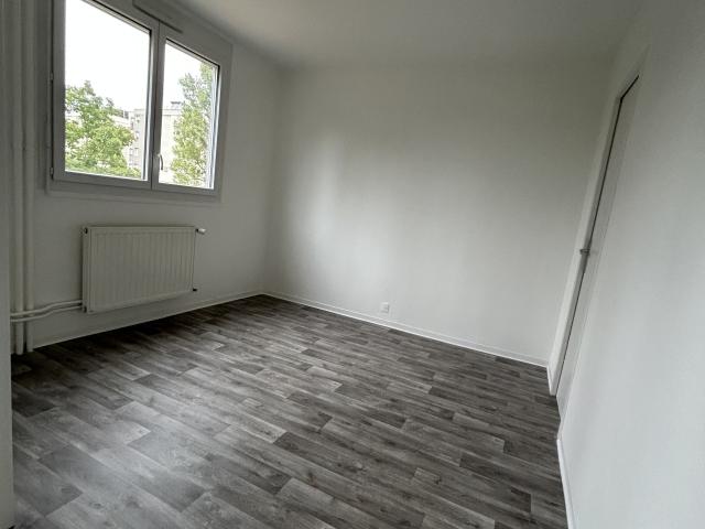 APPARTEMENT T3 Bis à AUTUN