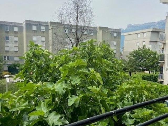 APPARTEMENT T3 CENTRE ECHIROLLES