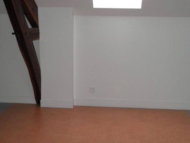 Appartement T3 Centre ville de Puiseaux