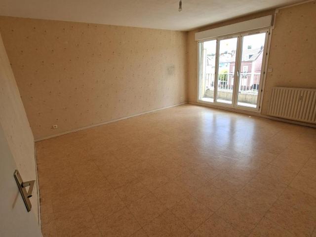 APPARTEMENT T3 CENTRE VILLE MONTCEAU LES MINES