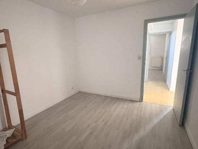 Appartement T3 chauffage compris et parking