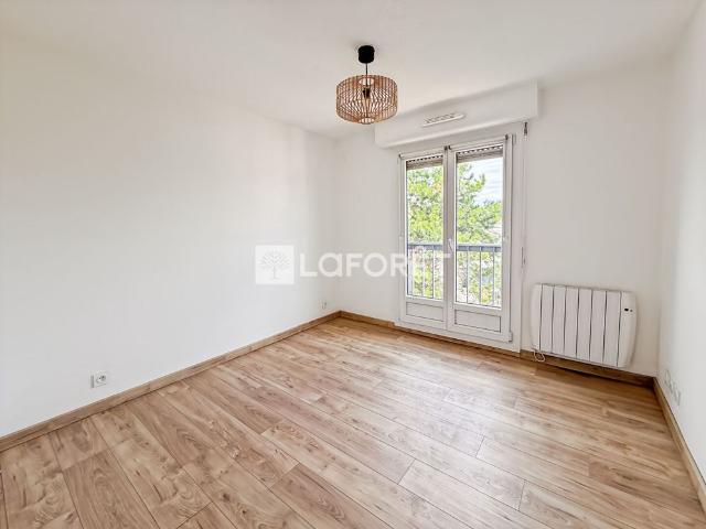 Appartement T3 CHANTILLY à louer