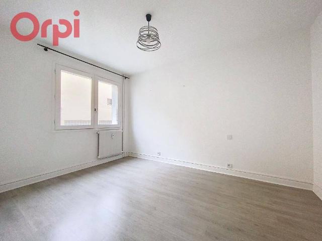 Appartement T3 coeur de ville Vichy Chauffage compris
