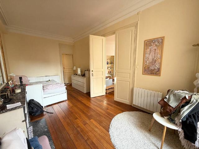 Appartement T3 cuisine équipée Rue des Dominicains