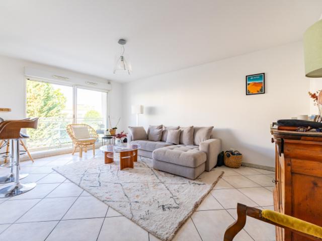 APPARTEMENT T3 dans résidence avec ascenseur Quartier Croi