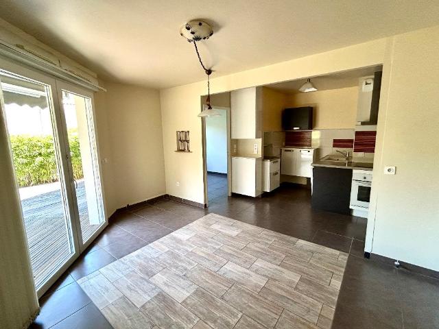 Appartement T3 de 58 m² avec jardin et place de parking 58m² Montélimar