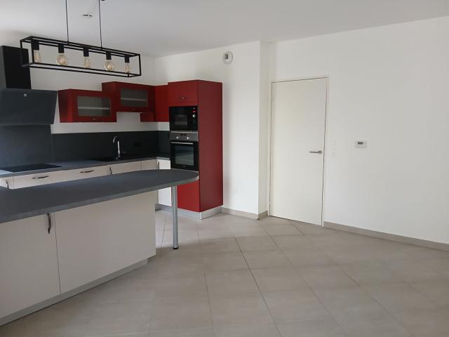 Appartement T3 de 59.85 m², Tours Nord proche Tram avec jardin et parking