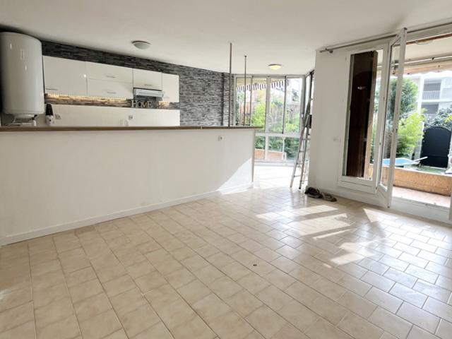 APPARTEMENT T3 de 63.64m2 AVEC TERRASSE ET JARDIN PRIVATIF