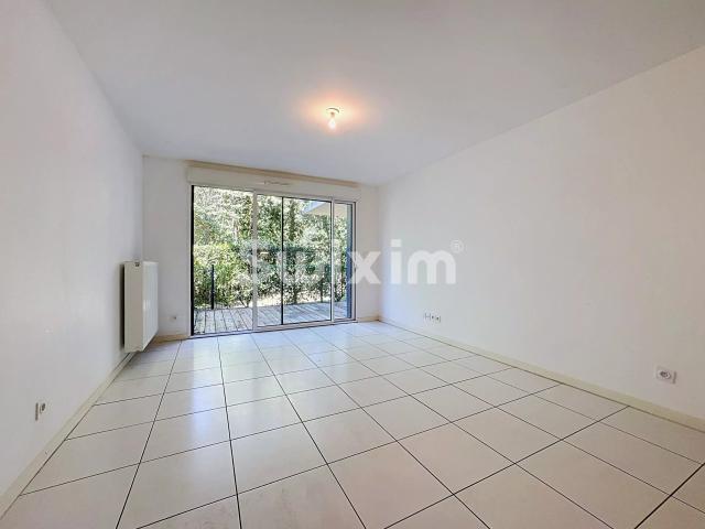 Appartement T3 de 67m2 avec terrasse et 2 places de parkings !