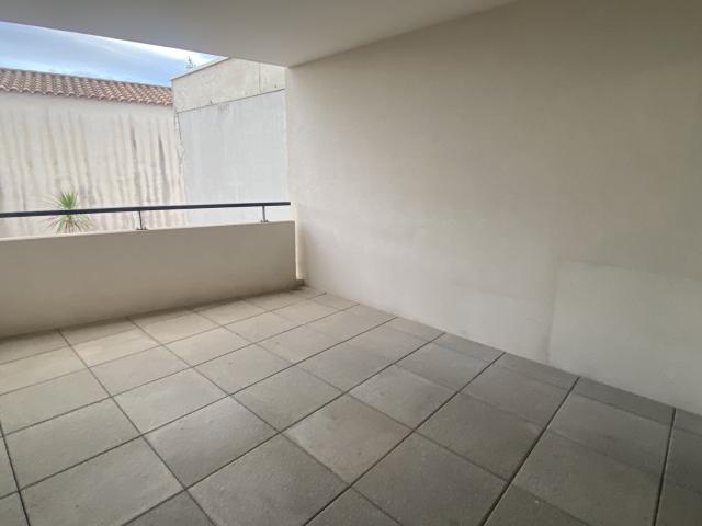 Appartement T3 de 67m2 hab, terrasse et parking, Juvignac ce