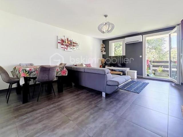 Appartement T3 de 65,10m2 avec Terrasse, cave et place de parking privée