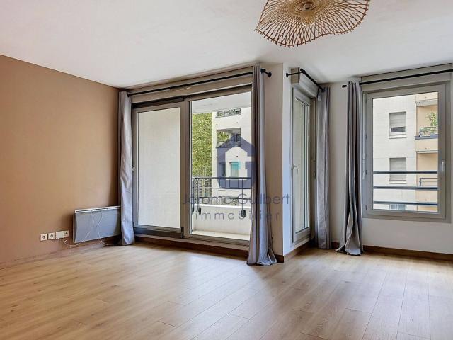 APPARTEMENT T3 DE 68M² AVEC CAVE ET PARKING SUR MONTEBELLO / POR