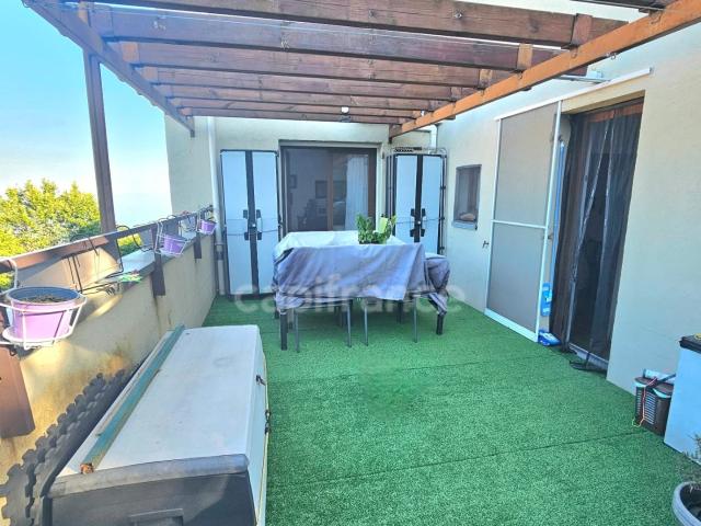 Appartement T3 de 73m2, rénové et fonctionnel, vue mer à Pietranera, SAN MARTINO DI LOTA 20200