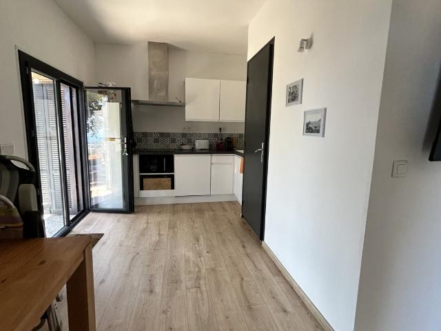 Appartement T3 de 72 m2 avec jardin privatif et vue mer Cerv. 72m² Cervione
