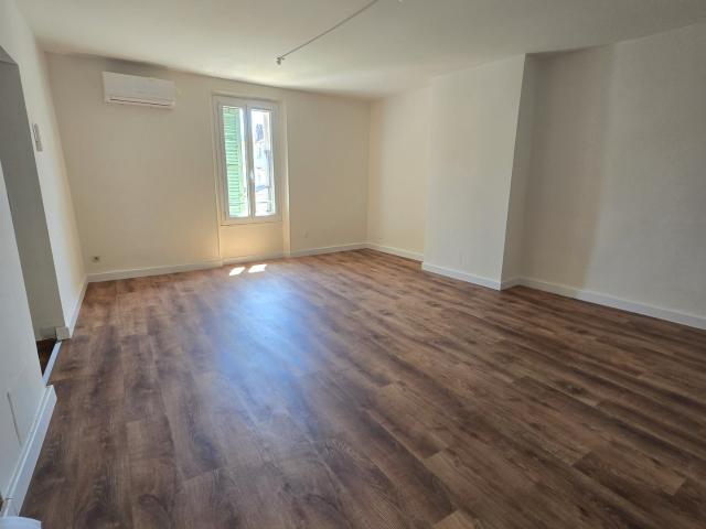 Appartement T3 de 83 m2 avec climatisation Beaux volumes