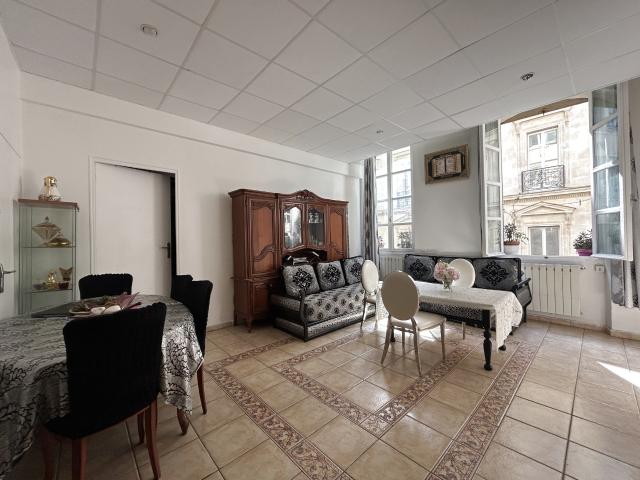 Appartement T3 de 82 m2 avec chambre de bonne