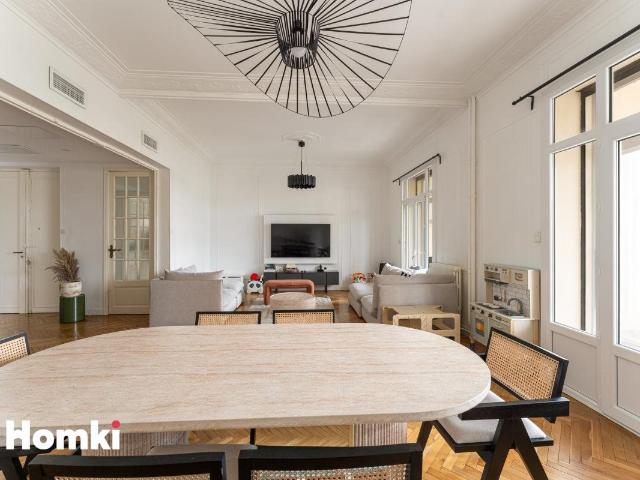 Appartement T3 de 103 m² à Marseille 13008, Avenue du Prado 103m² Marseille 8ème