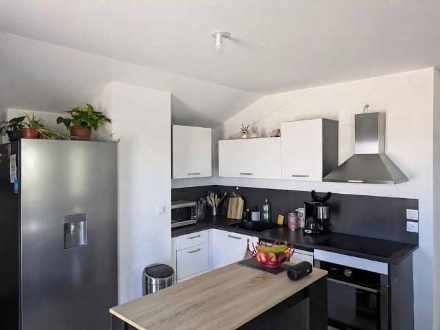 Appartement T3 / Dernier étage avec vue imprenable