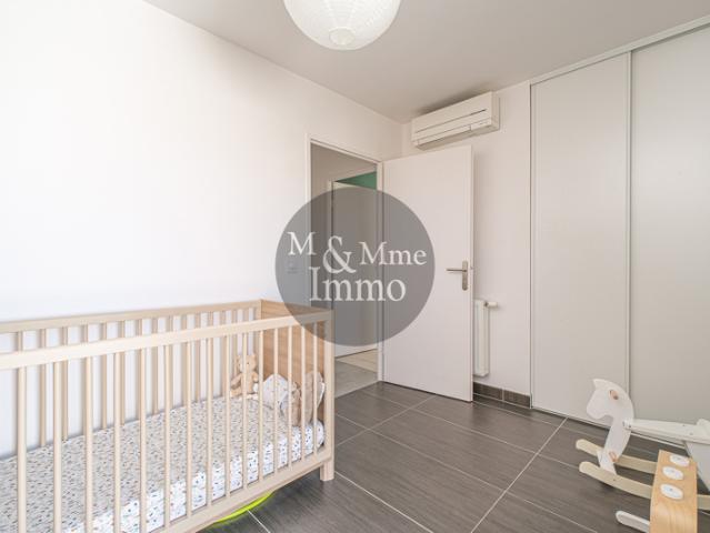 Appartement T3 d'exception avec terrasse, box et parking D